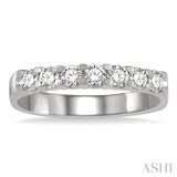 3/4 Ctw 7 Stone Round Cut Diamond Wedding Band in 14K White Gold