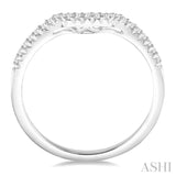 1/6 Ctw Deep Curve Center Round Cut Diamond Wedding Band in 14K White Gold