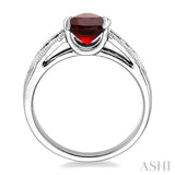 8x6 MM Oval Shape Garnet and 1/10 Ctw Diamond Ring in 14K White Gold