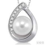 6.5 MM Round Shape Cultured Pearl and 1/20 Ctw Round Cut Diamond Pendant in 10K White Gold with Chain