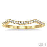 1/10 ctw Round Cut Diamond Wedding Band in 14K Yellow Gold