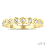 1/5 Ctw Hexagon Shape Link Round Cut Diamond Fashion Ring in 14K Yellow Gold