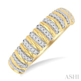 1/6 ctw Ribbed Round Cut Diamond Fashion Ring in 14K Yellow Gold