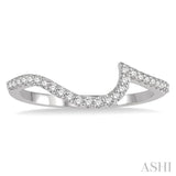 1/6 Ctw Crescent Shape Center Round Cut Diamond Wedding Band in 14K White Gold