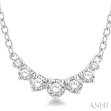 1/4 Ctw Graduated Diamond Smile Necklace in 14K White Gold
