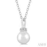 Pearl & Petite Diamond Fashion Pendant